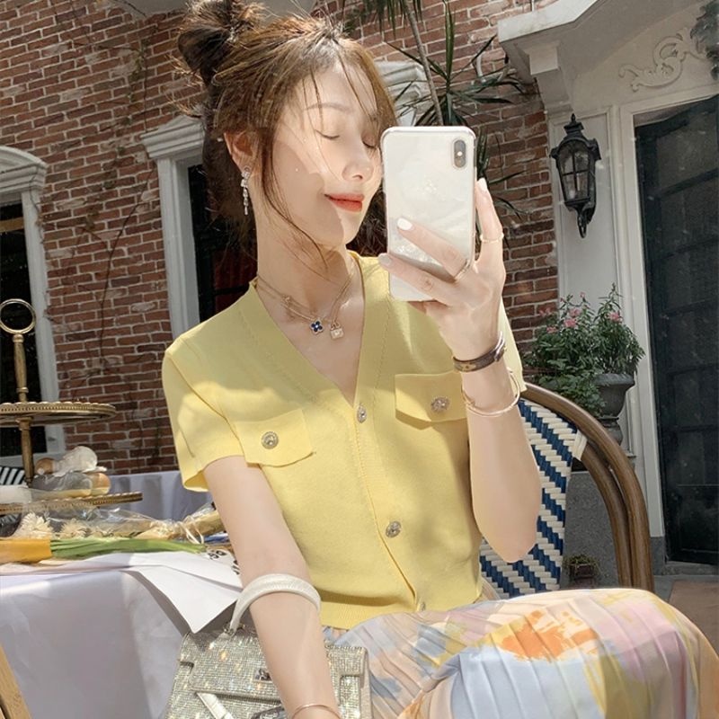 [littlecrab] Atasan Blouse Knit Top Kuning With Pearl Cardigan Rajut V-Neck Shirt Lengan Pendek Blus Berkualitas Outer Kuning Pretty Color Semi Crop Korean Style