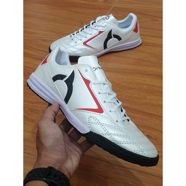 Sepatu Futsal Ortuseight Forte Savage Komponen Gradeori