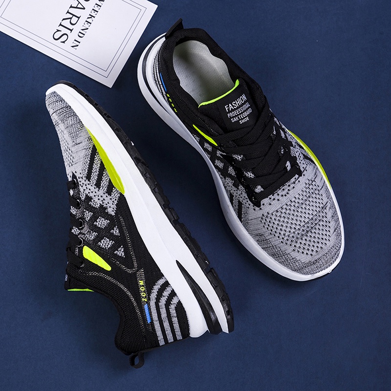 Highland Sepatu Sneakers Pria Hitam Sepatu Tali Running Shoes Sekolah Kerja Casual MR142