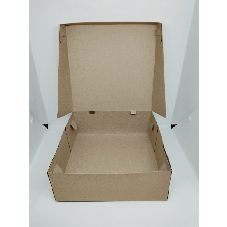 

PB 10pcs CATERING BOX KRAFT 22X22X8 NON LAMINASI