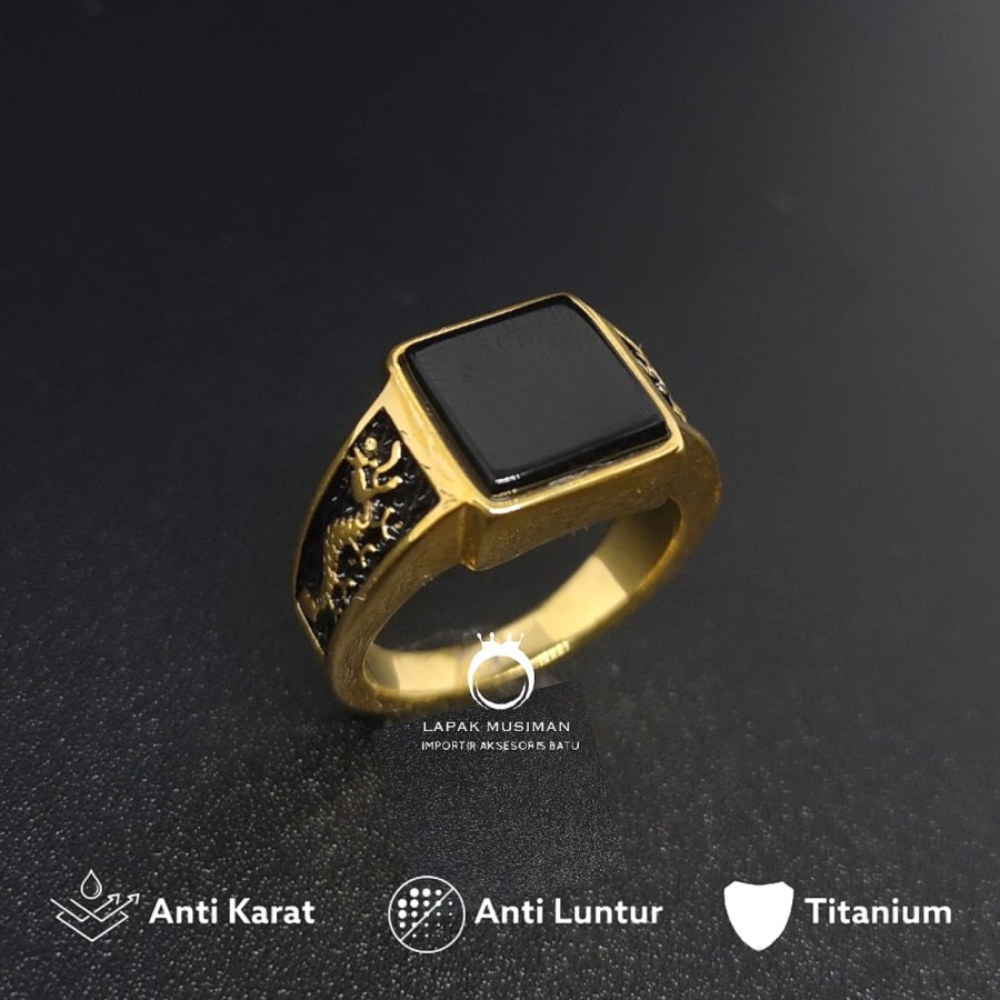 [Bayar Di Tempat] Cincin Pria Cowok Titanium Batu Onyx Anti Karat Model Naga