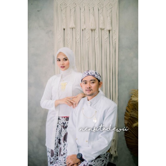 [1 Set, PPS01A] Baju Prewedding / Baju Couple Adat Jawa - Solo, Motif Sidoasih Kecil