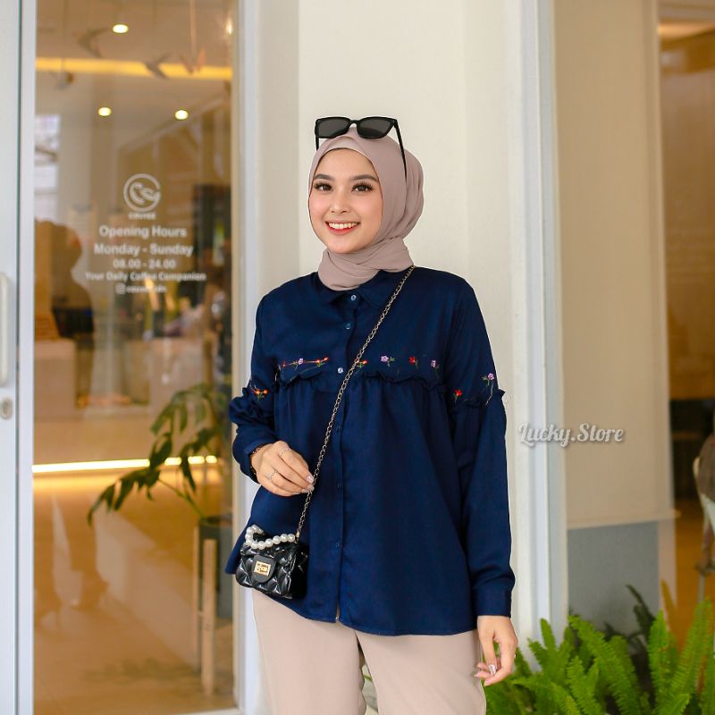 CHARLA BLOUSE RENDA