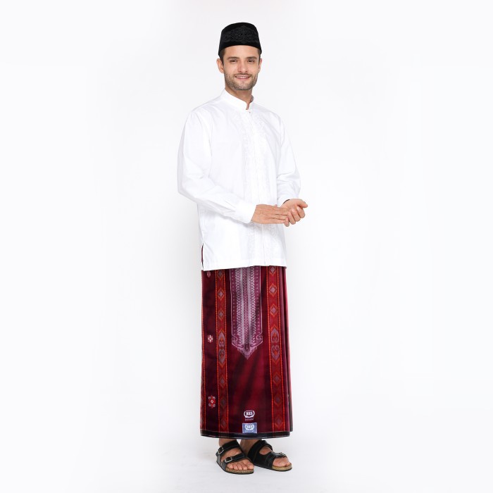 Sarung BHS Excellent Silver Motif JGF Merah Hati