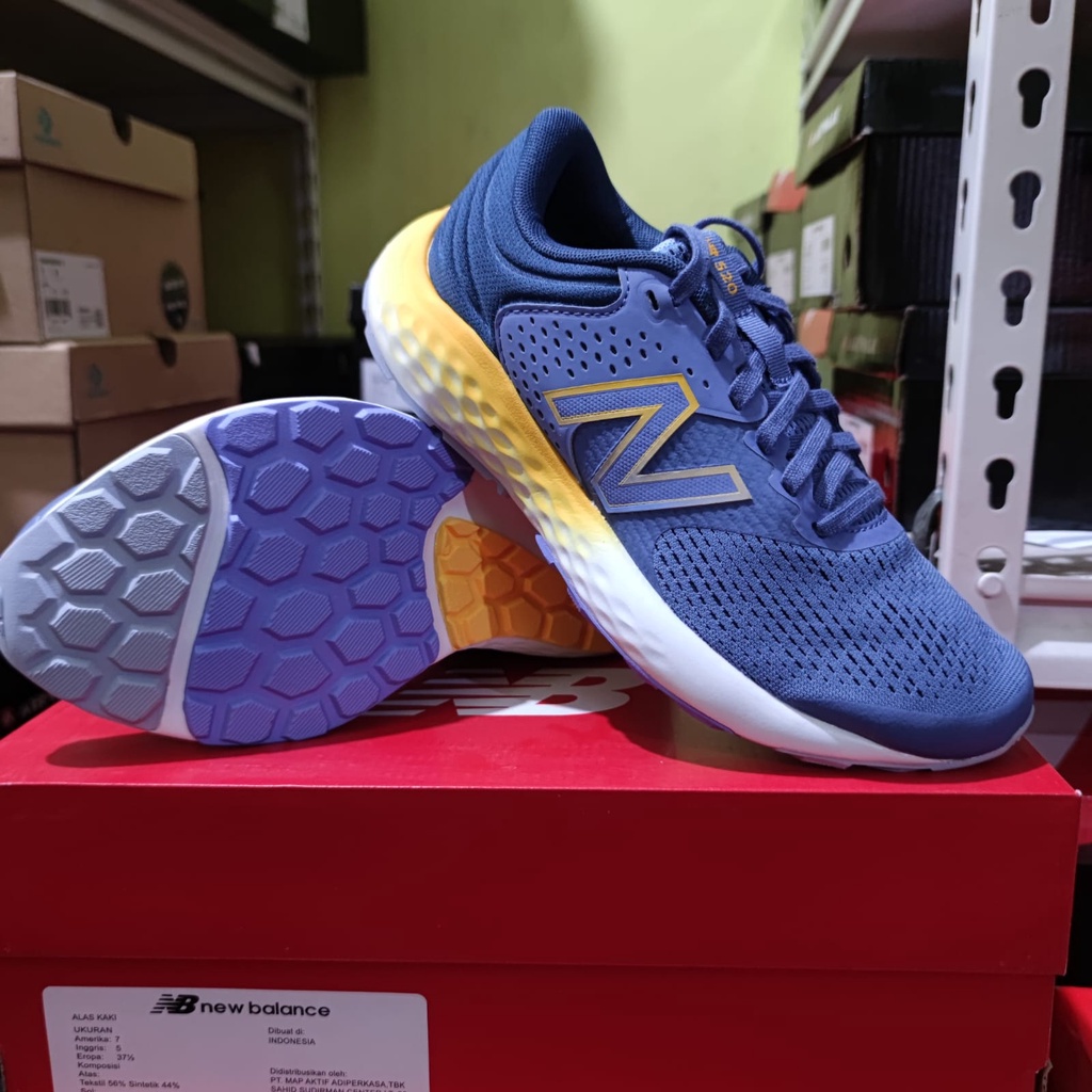 NB 520 v7 Series Sepatu Running Wanita