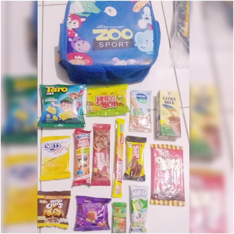 

PAKET SOUVENIR SNACK + TAS RANSEL SEKOLAH ANAK TK / PARCEL SNACK + TAS / GOODIEBAG ANAK / PAKET ULTAH ANAK / PAKET SANTUNAN / PAKET SNACK ULANG TAHUN ANAK PAKET HEMAT / PAKET ULTAH DLL