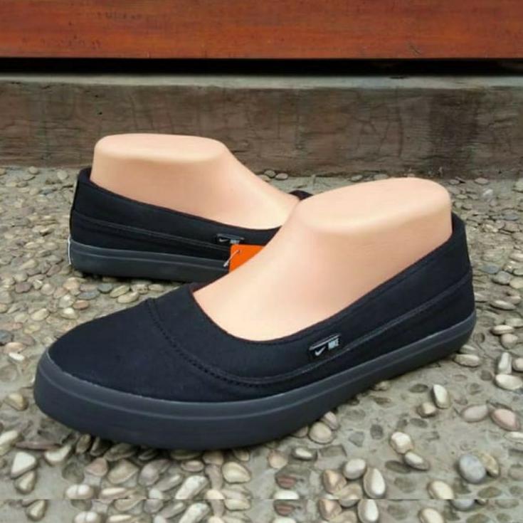 [PBR.11De22ᶜ] LARIS Sepatu fashion slip on nike cewek lebay anti slip senam zumba erobik fitness lar