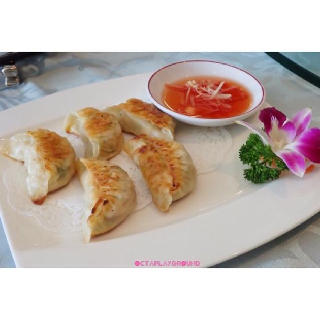 

[BAYAR DITEMPAT] 16 PCS Kuo tie gyoza dimsum frozen wo tie dumpling kuotieDimsum Homemade Halal