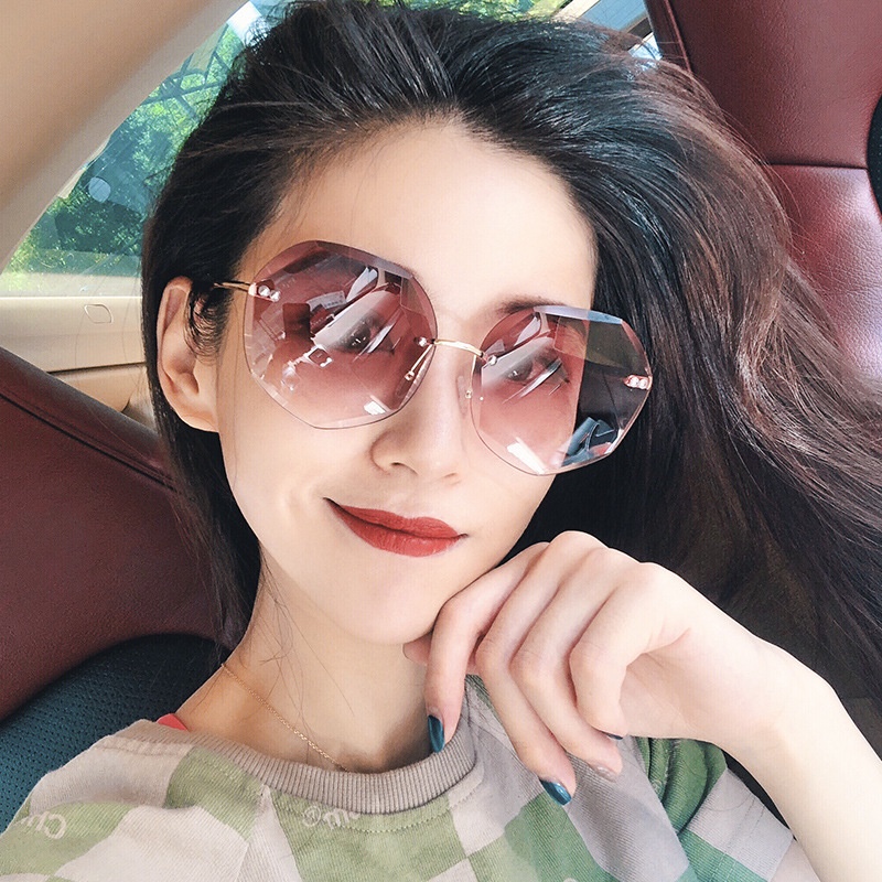 (YUZHU) Korea Fashion Tanpa Bingkai Kacamata Poligonal Wanita Oversized Frame Gradient Sunglasses