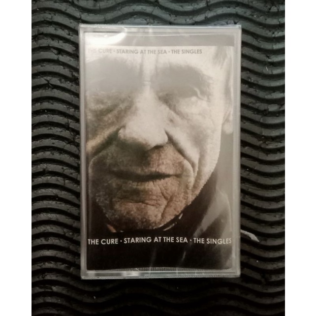 Kaset Pita Masih Segel The Cure - Staring At The Sea - The Sjngles