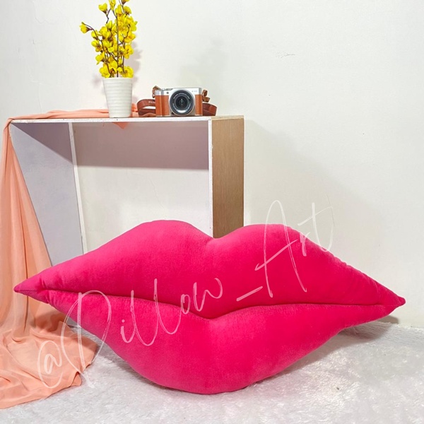 Pillowart - Bantal Sofa Bibir Size XL - ART098