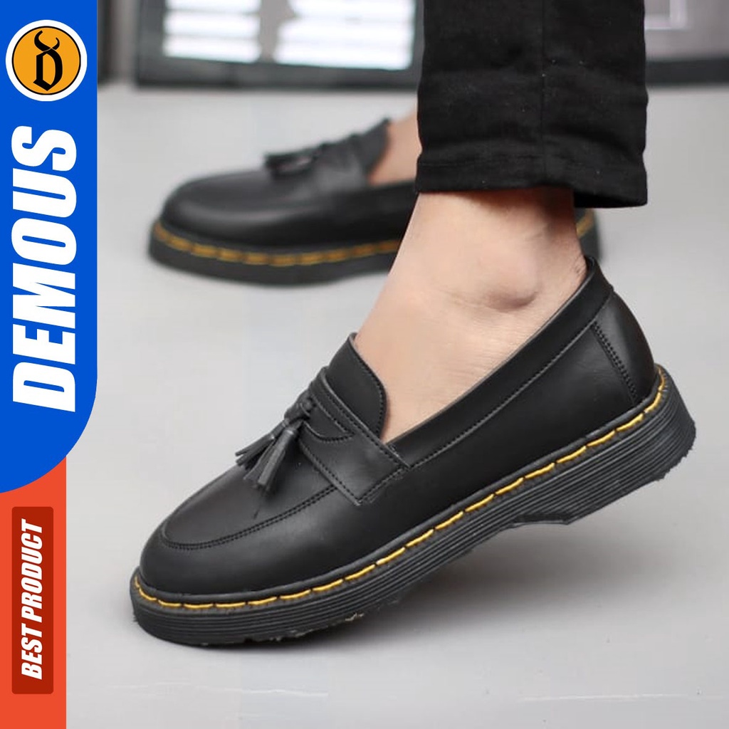 DEMOUS Vegit - Sepatu Loafers Docmart Formal Pantofel Kerja Pria Hitam