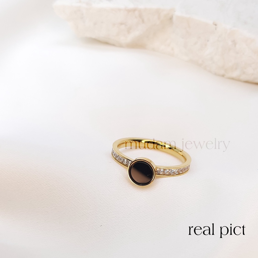 Cincin Bentuk Bulat Vintage Dengan Diamonds Keliling Full