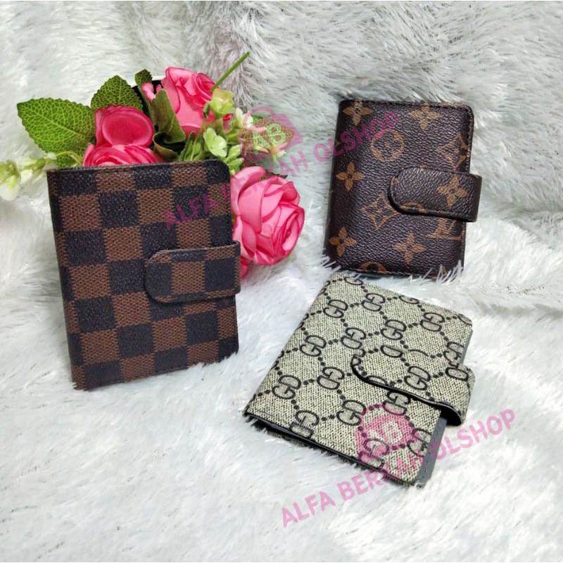DOMPET KARTU  KANCING