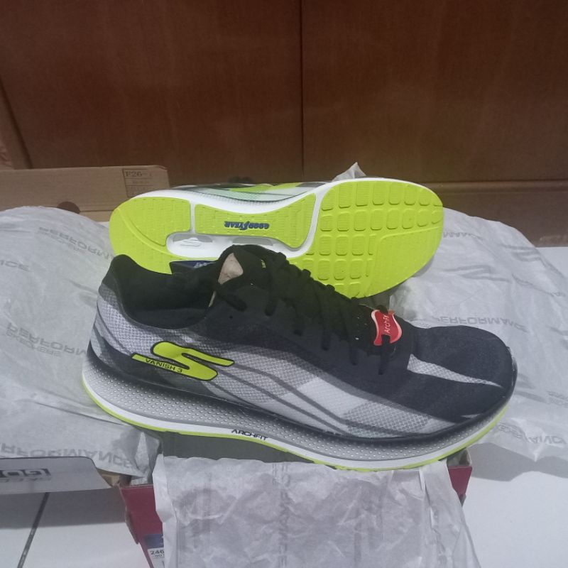 Skechers Go Run Horizon Vanish 3 original bnib