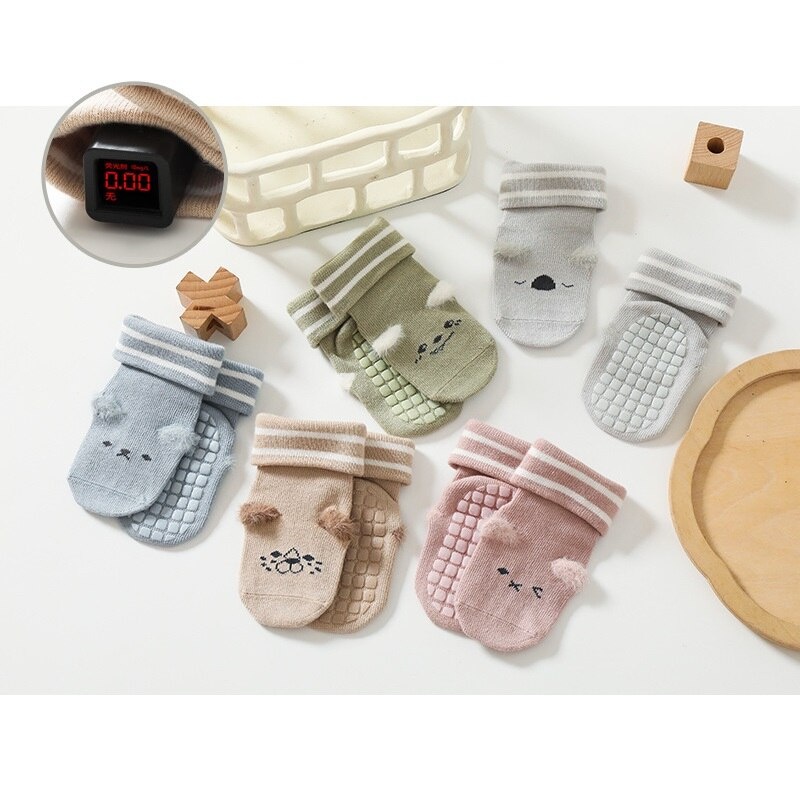 READY STOK!!! kaos kaki anak unisex usia 6-12 bulan / kaos kaki bayi import