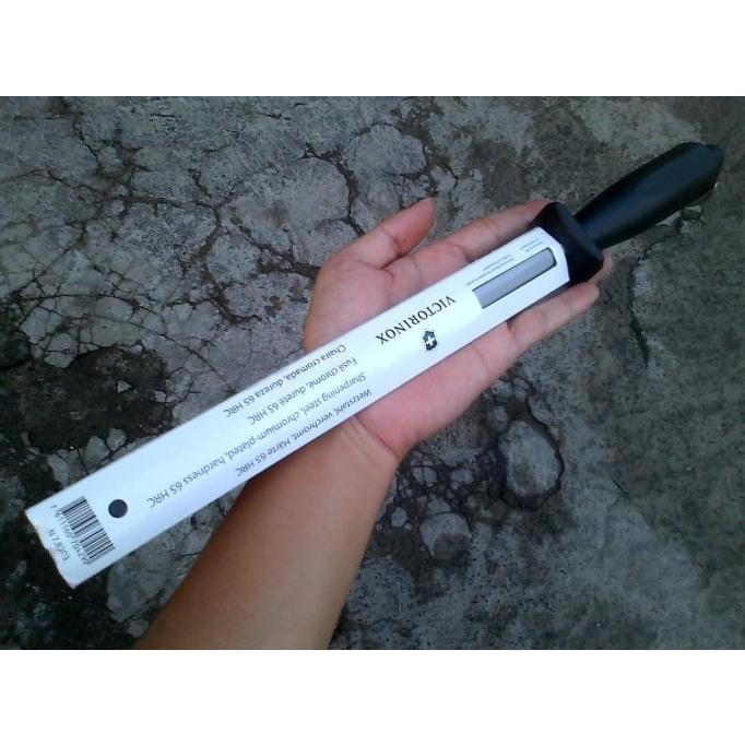 Pengasah pisau / sharpening steel victorinox original 25 cm 7.8303