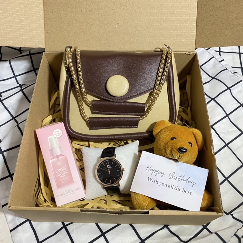 

GIFT BOX TAS RAINA PREMIUM / KADO ULANG TAHUN / ANNIVERSARY / KADO CEWEK / WEDDING