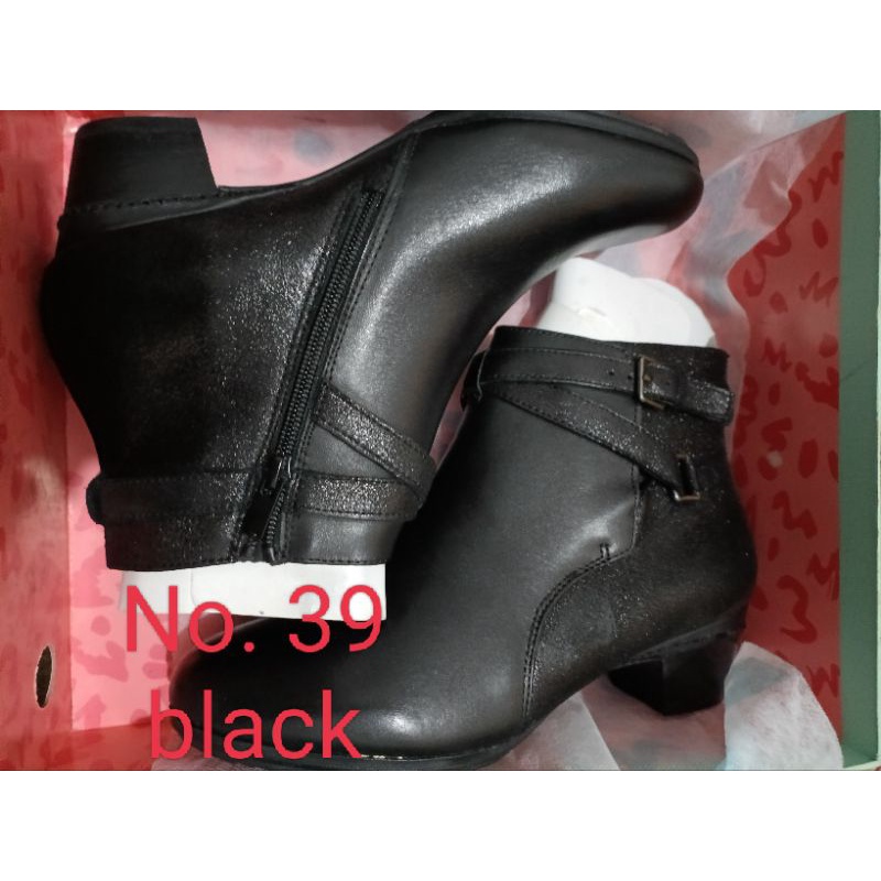 Sepatu  Ziera kulit asli