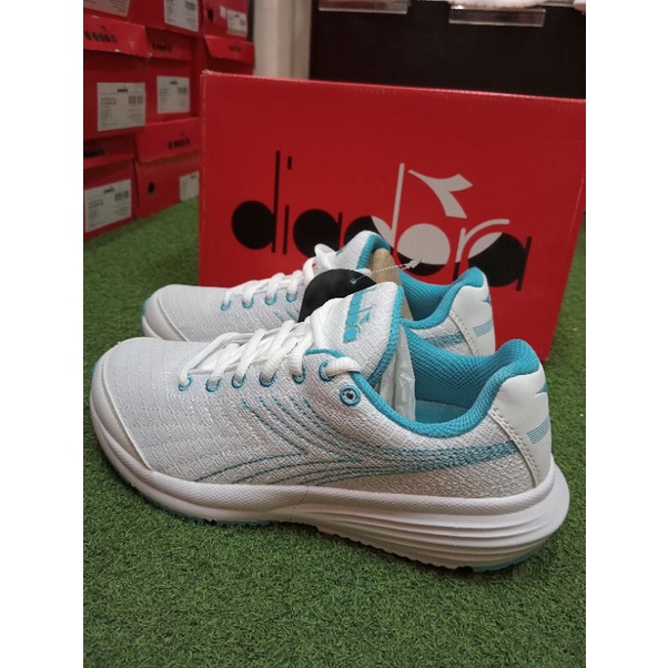 Sepatu Wanita DIADORA FLAMINGGO 5 W ORIGINAL (DIA175600373)