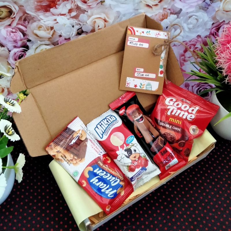 

SNACK BOX/HAMPERS/HAMPERS ULANG TAHUN CEWEK/HAMPERS COWOK/HAMPERS SNACK/GIFT BOX SNACK/KADO ULTAH/KADO WISUDA/KADO WEDDING/KADO ANNIV/SNACK MURAH/HAMPERS ULTAH/HAMPERS IDUL FITRI/HAMPERS RAMADHAN/KADO UNIK/ KADO MURAH/ HAMPERS MURAH