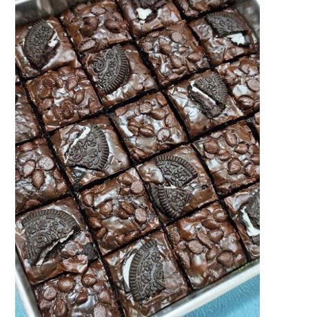 

12.12 HARGA GROSIR FUDGY BROWNIES CRUNCHY Toping Mix uk. 20x20 by naq brownie. !!