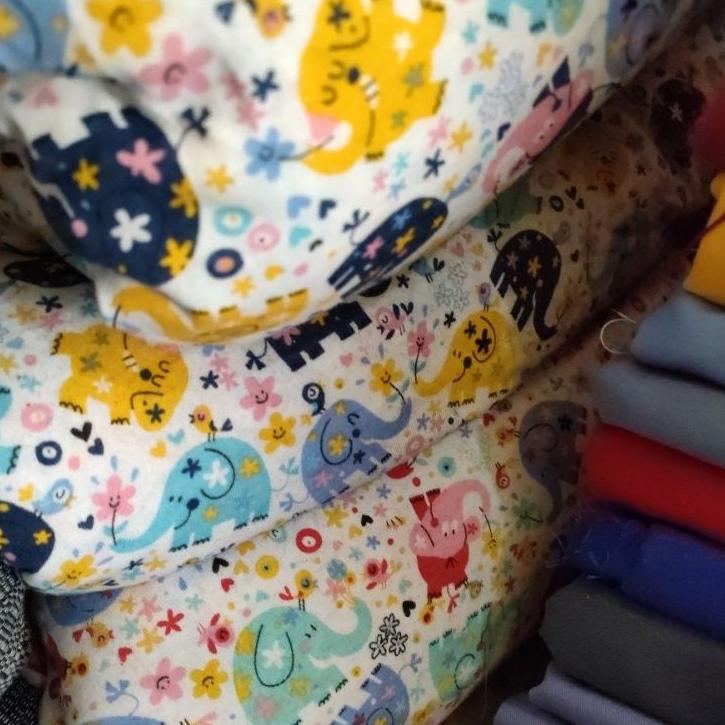 STAR KAIN KILOAN KAOS BUTIK ANAK EXLUSIVE PRINTING LEMBUT ROLL LEPAS