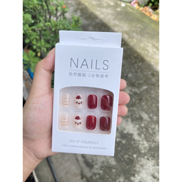 Kuku Palsu / Fake nails edisi Natal