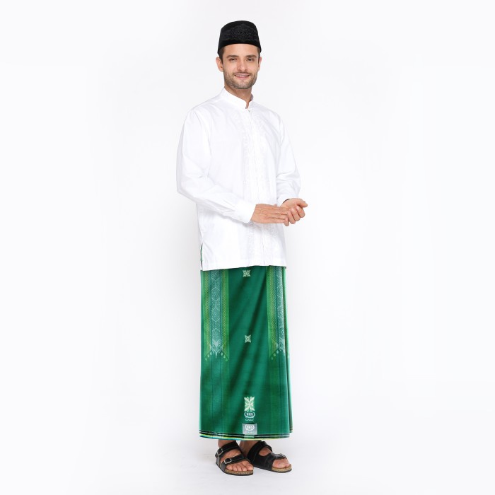 Sarung BHS Classic Silver Motif Jacquard Gunung Eksklusif Hijau Kuning