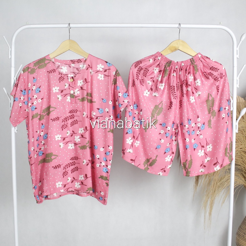 Setelan Baju Tidur Wanita Lengan Pendek Dewasa Piyama Kancing Celana Pendek Motif Bunga Bahan Rayon