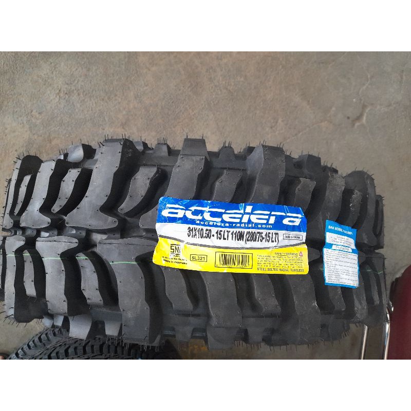 ban accelera badak xtrime ukuran 31x10,5 ring15
