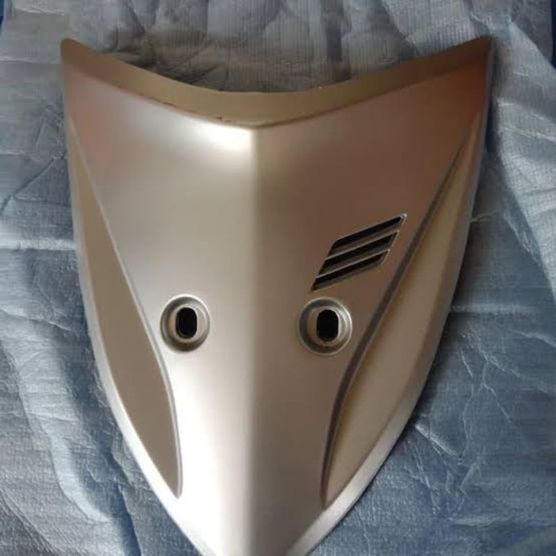 Spakbor Batok Dasi Vario 110 Cw Karbu Silver Orginal Ahm