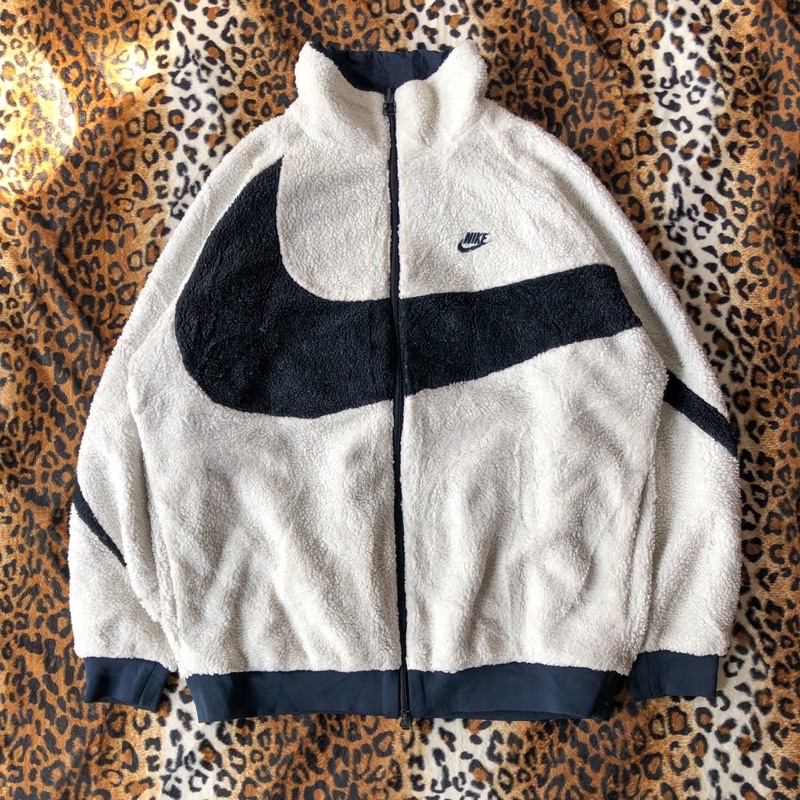 NIKE SHERPA BIG SWOOSH REVERSIBLE