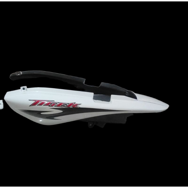 COVER BOX BODY KEMPOLAN BELAKANG TIREV TIGER REVO ORIGINAL CEPOTAN COPOTAN TAHUN MUDA CAT BARU