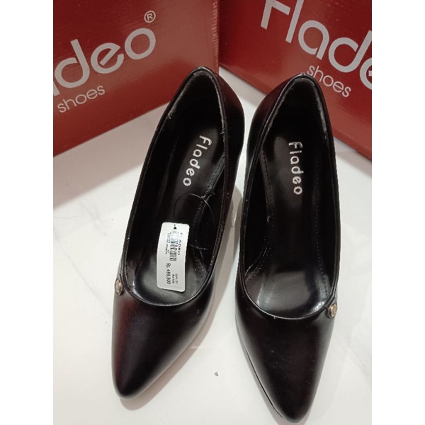 Sandal wedges selop wanita merk fladeo