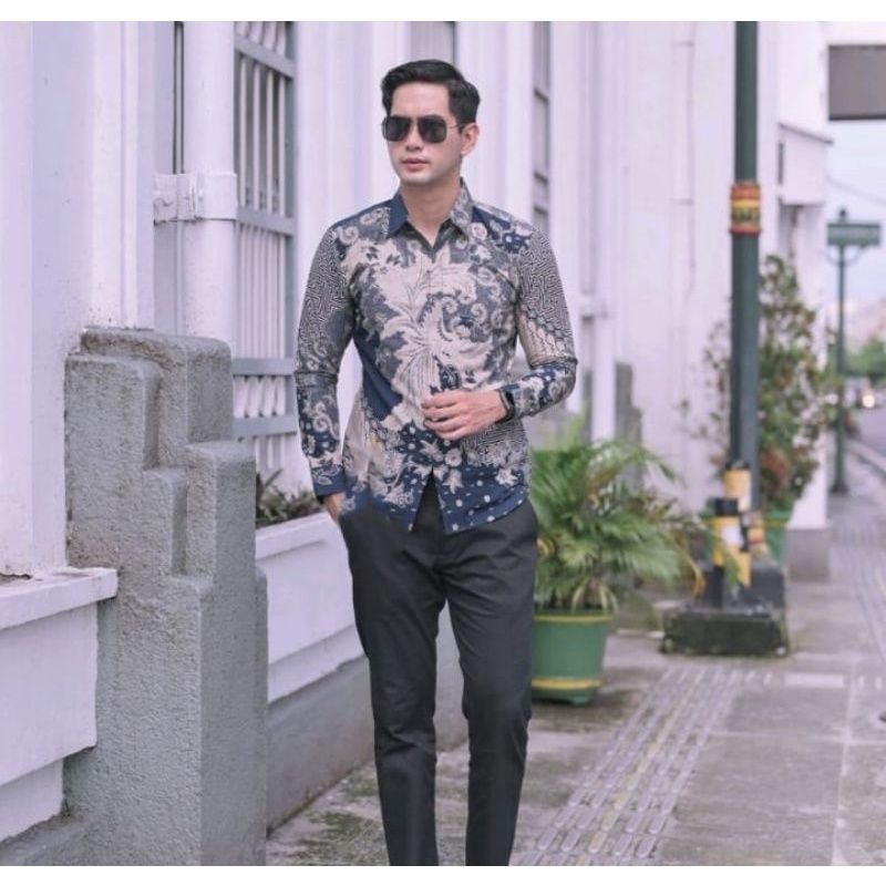 Kemeja Batik Pria Slimfit / Baju Batik Pria Lengan Panjang Halus Lapis Furing