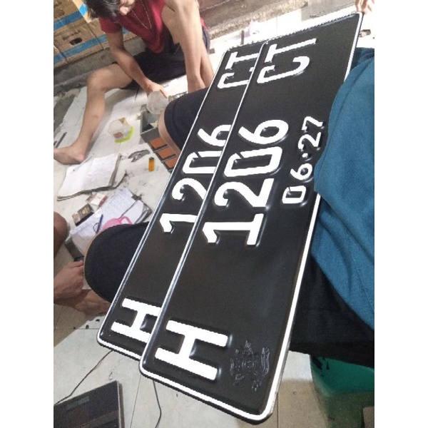 plat nomor mobil cantik/ font baru