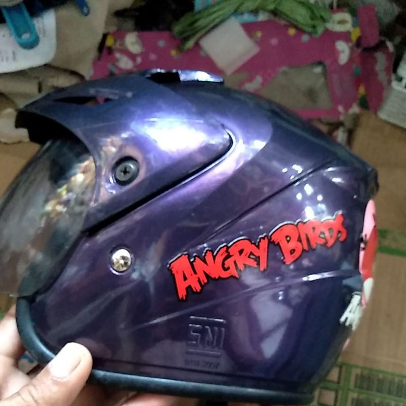 HELMET anak cuwo cewi bekas separti baru untuk umur  anak 2th 3th 4th