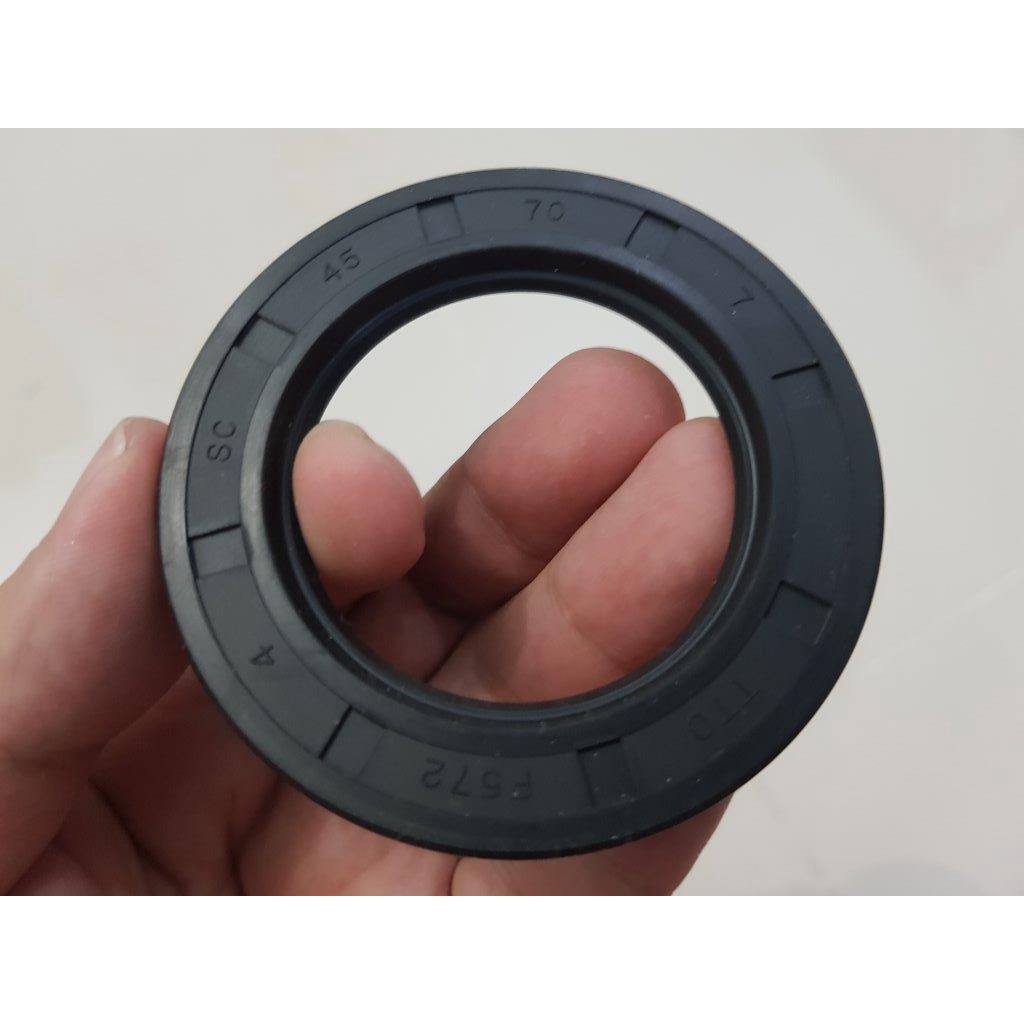 OIL SEAL SC 30 47 6 . SC 30 X 47 X 6 NBR TAIWAN