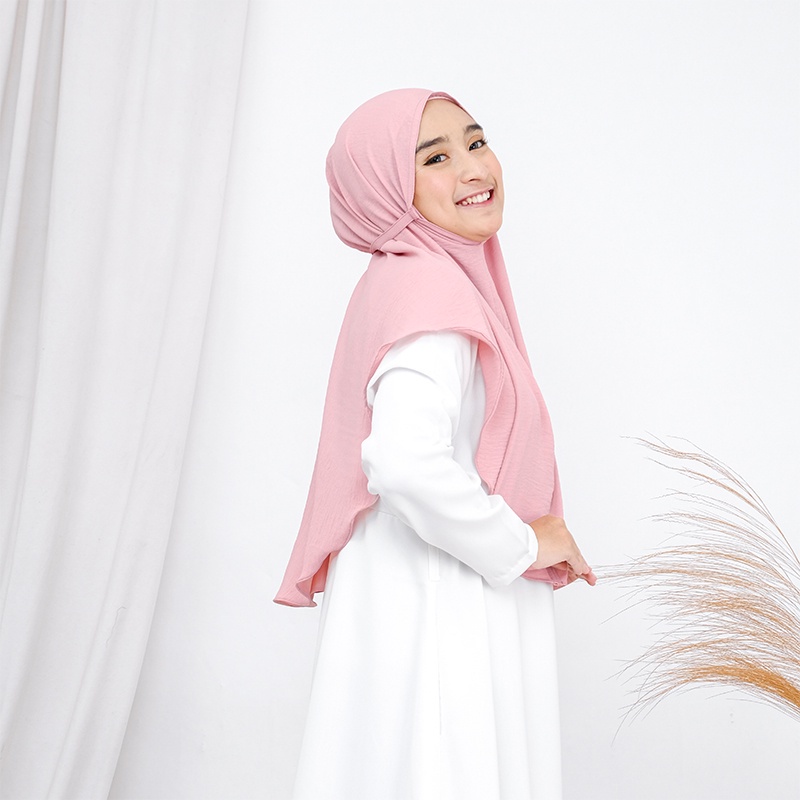 Bergo Maryam Tali Crinkle Airflow Pinguin