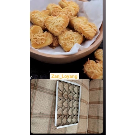 Cetakan kue kering nastar.kacang bentuk love