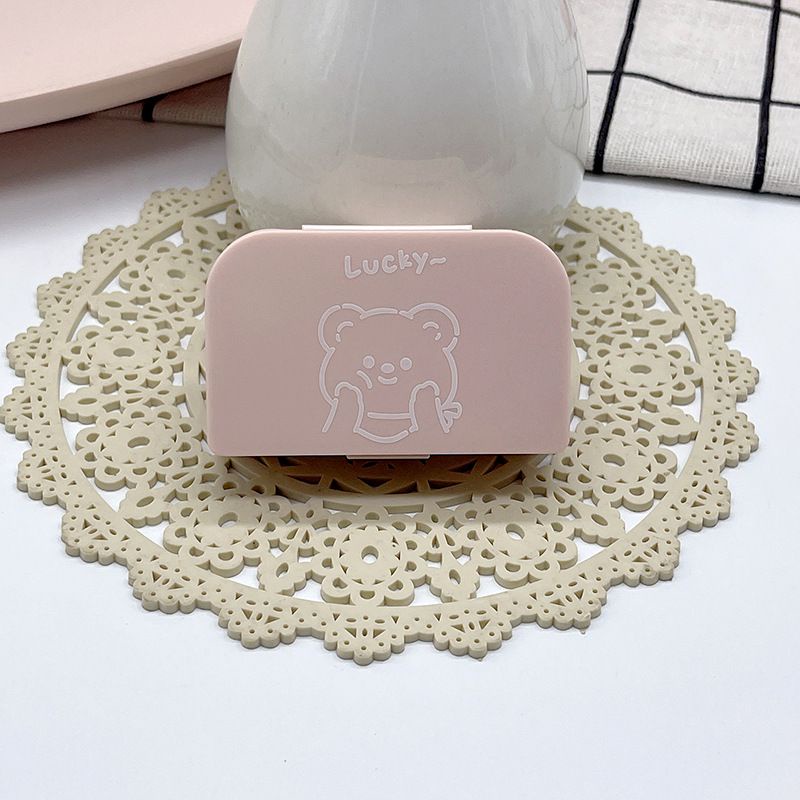 Tempat softlens mini karakter lucky