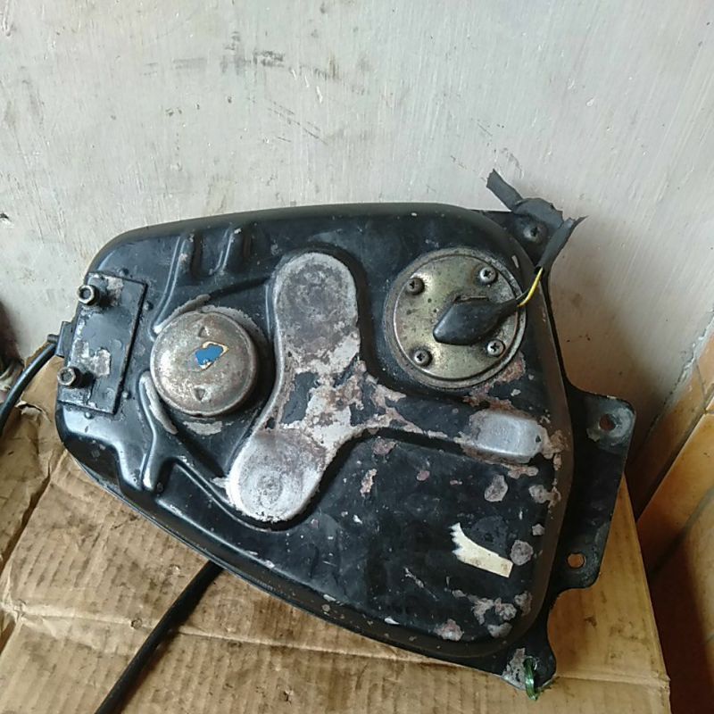 TANGKI SATRIA HIU COPOTAN