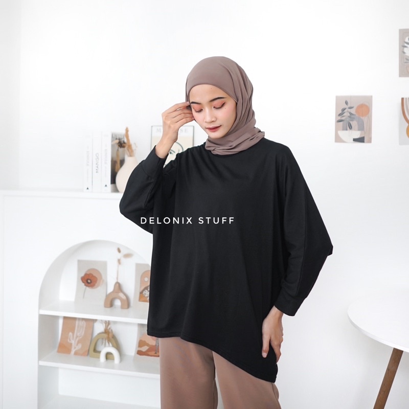 Frizy batwing top