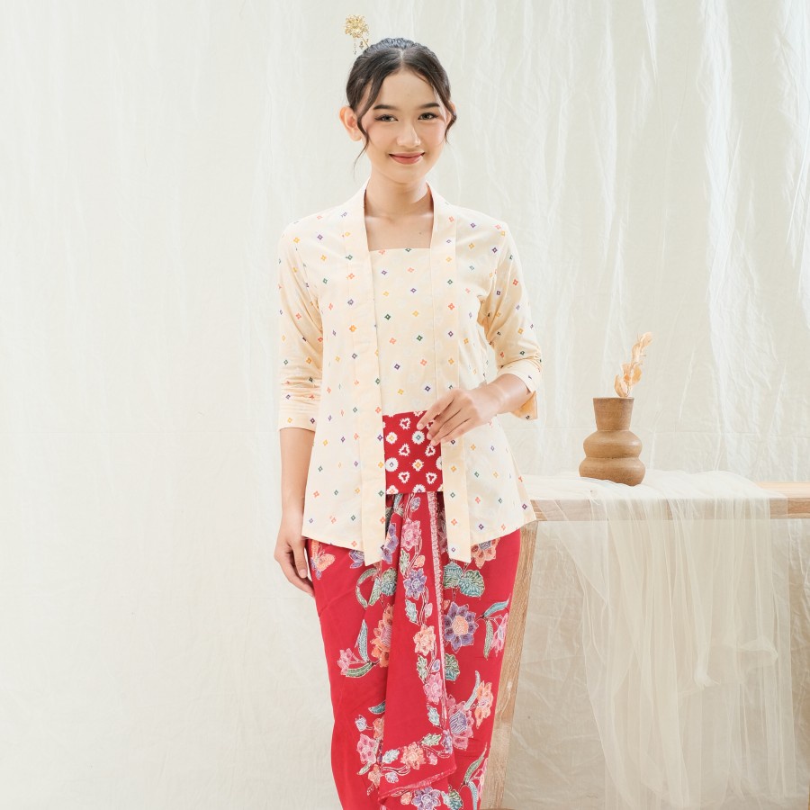 Kebaya Jumputan Batik Lengan 7/8 Meradelima Katun Cokelat Cream