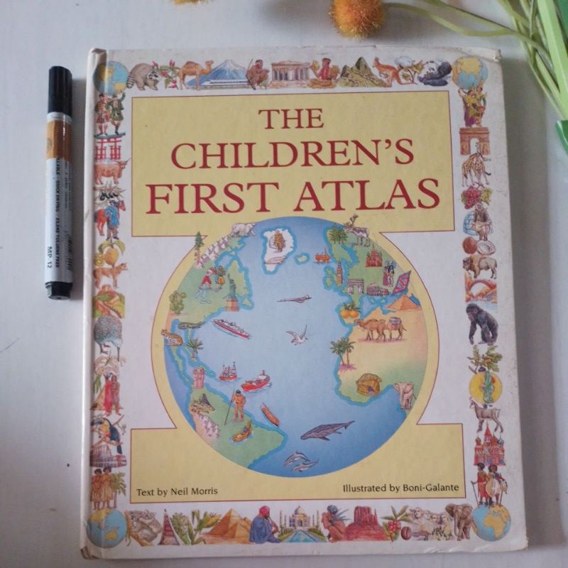 Buku The Childrens first atlas prelove