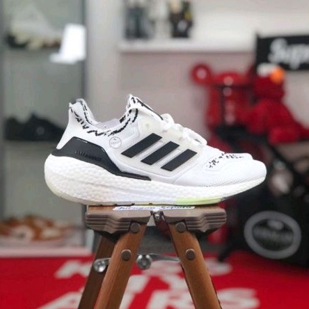 Adidas Ultraboost 22 &quot;Non Dyed/Black-Almost Lime&quot;