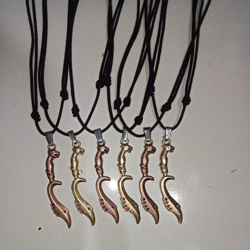 kalung+liontin,kujang