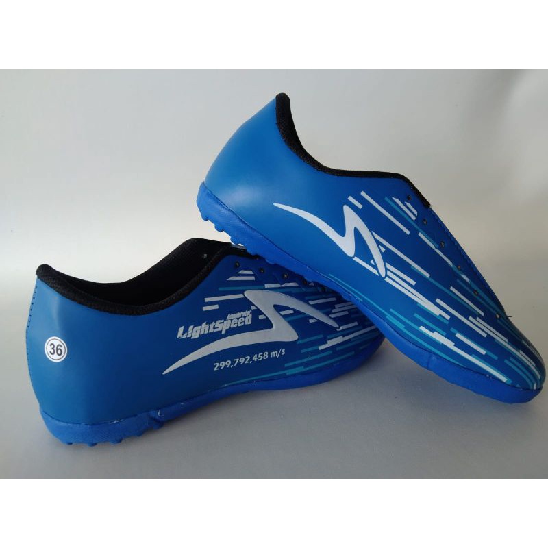 sepatu futsal anak terbaru.sepatu futsal anak .sepatu futsal junior paling baru. sepatu futsal anak 