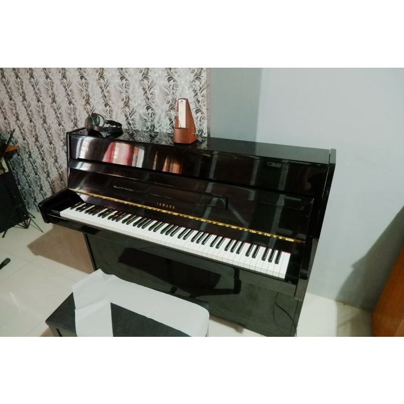 Piano yamaha LU-80 klasik akustik